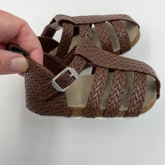 Osh Kosh Baby B’Gosh NWOT Strappy Braided Sandal Faux Leather Brown Classic 2M - Picture 10 of 14
